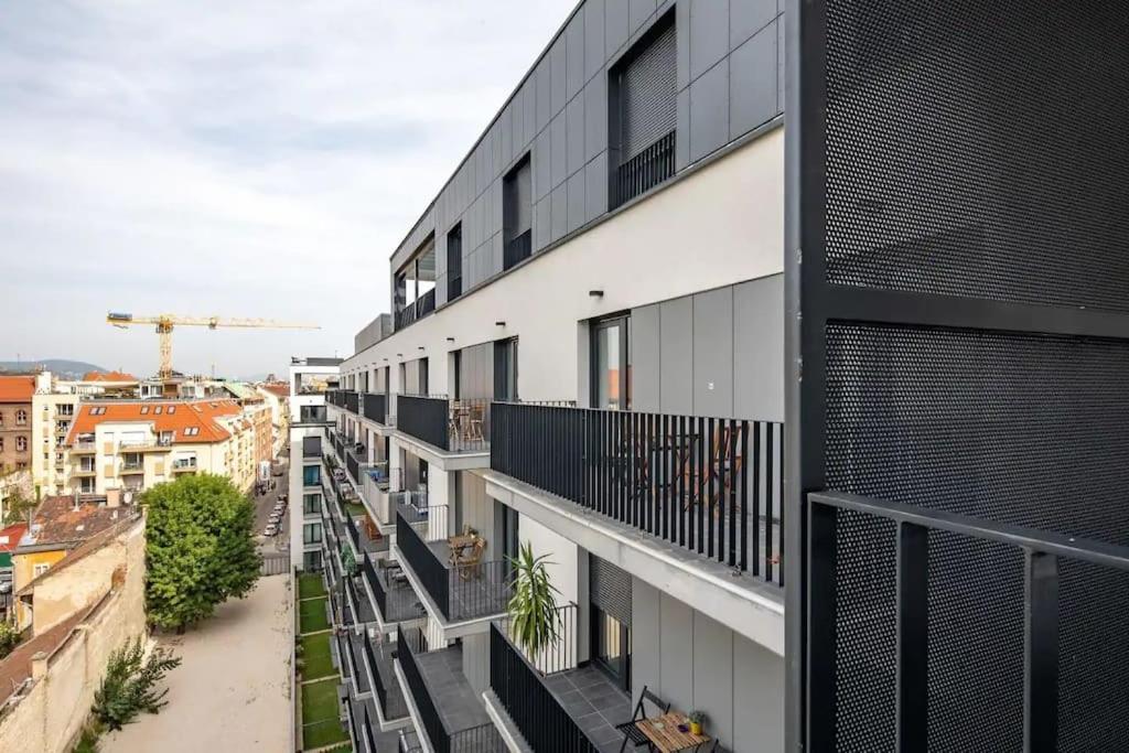 Marone 209 Budapest ~ Ac/Balcony/Indoor Parking Luaran gambar