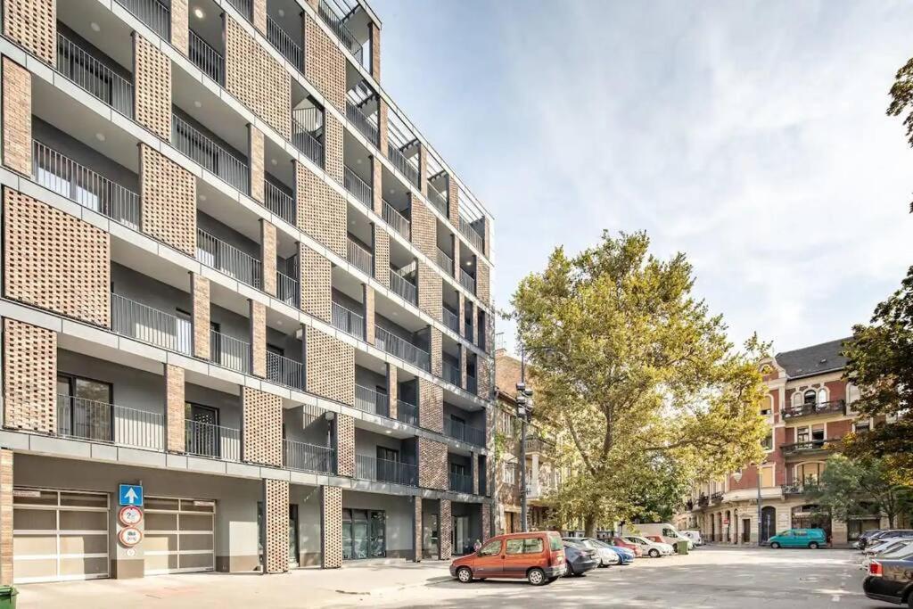 Marone 209 Budapest ~ Ac/Balcony/Indoor Parking Luaran gambar
